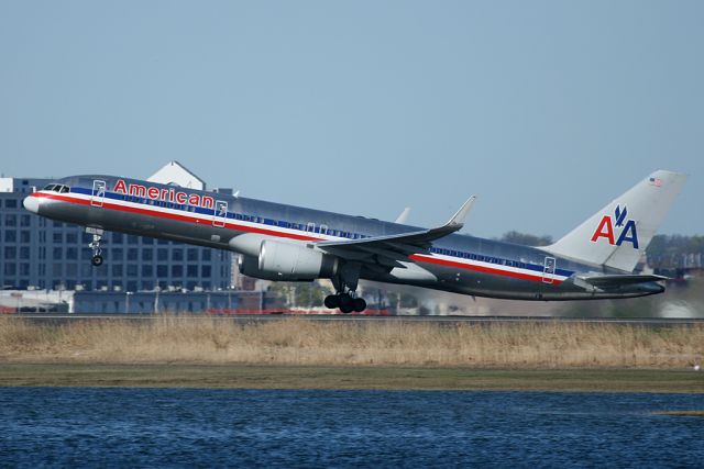 N638AA — - AA 1201 to Miami, departing runway 15R. Photo taken on May 1, 2011