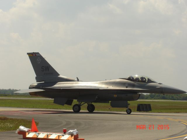 Lockheed F-16 Fighting Falcon (93-0540) - Melbourne Air Show 21MAR15