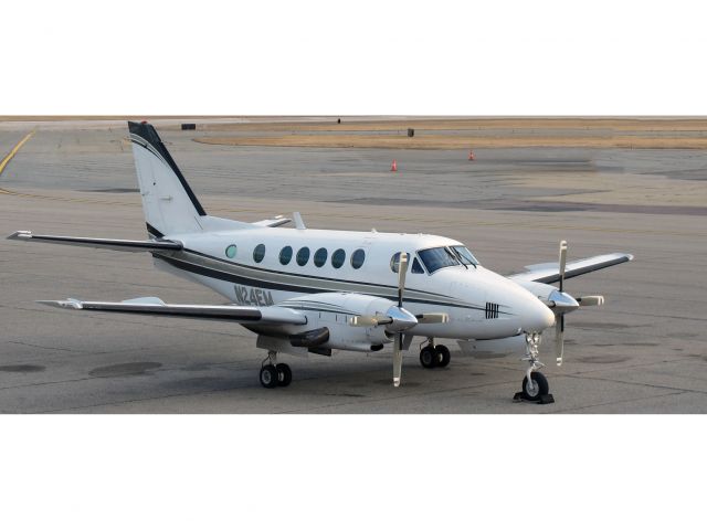 Beechcraft King Air 100 (N24EM)