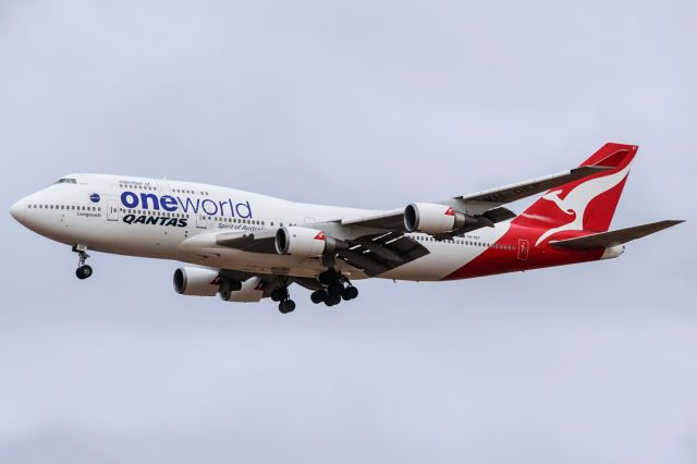 Boeing 747-400 (VH-OEF)