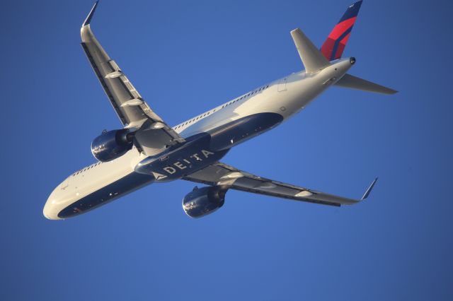 Airbus A321neo (N537DT)