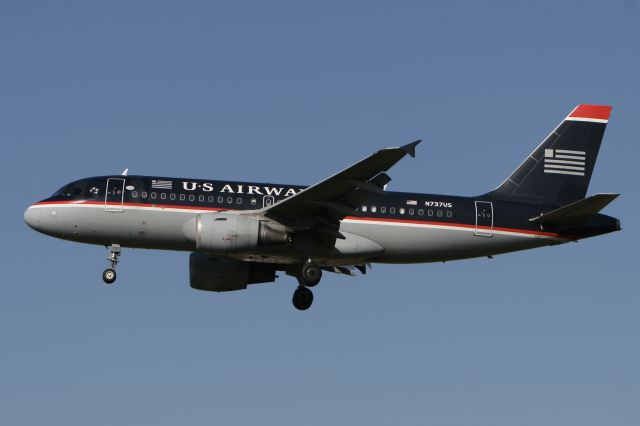 Airbus A319 (N737US) - November 25, 2007 - arrived Philadelphia 