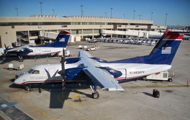 N434YV — - US Airways Express (Mesa) DHC-8-200 N434YV at PHX on April 21, 2011.