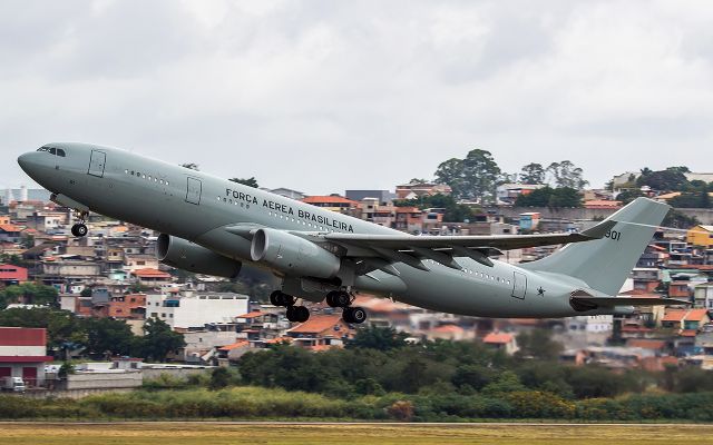 Airbus A330-200 (FAB2901)