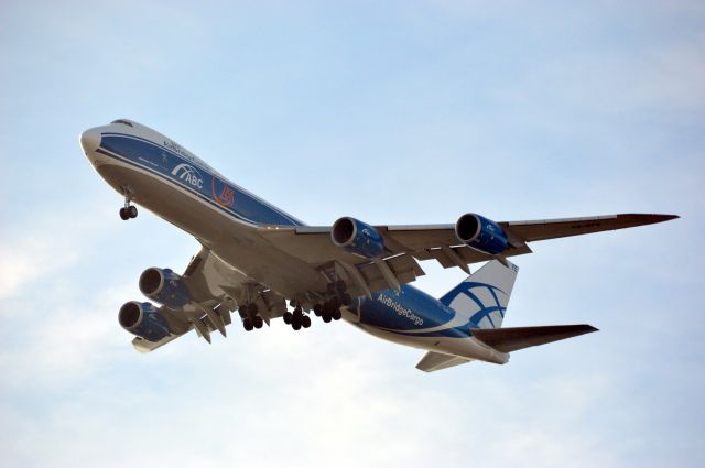 BOEING 747-8 (VQ-BFE)