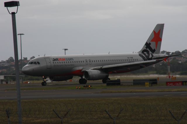 Airbus A320 (VH-VQK)