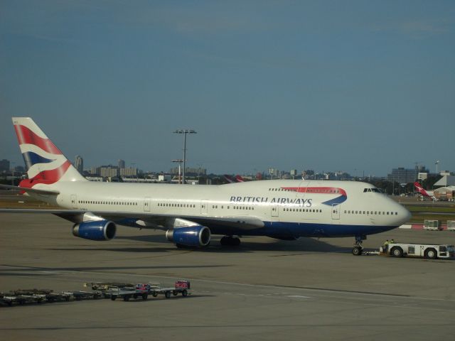 Boeing 747-400 (G-BNLS)
