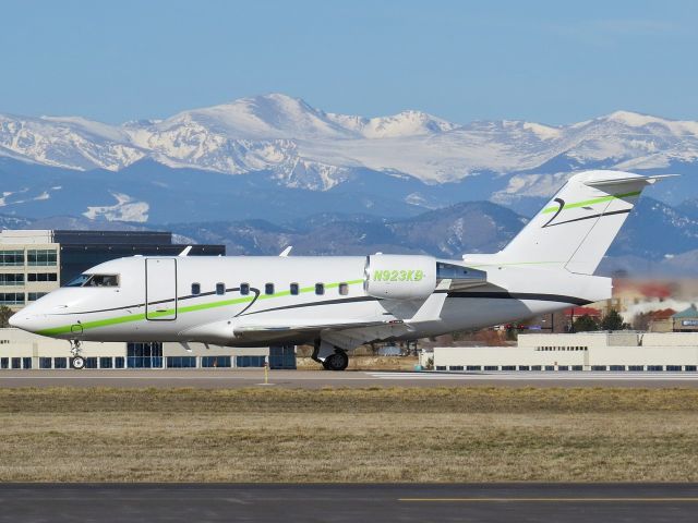 Canadair Challenger (N923KB)