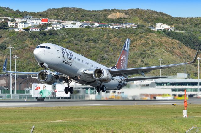 Boeing 737-800 (DQ-FJM)