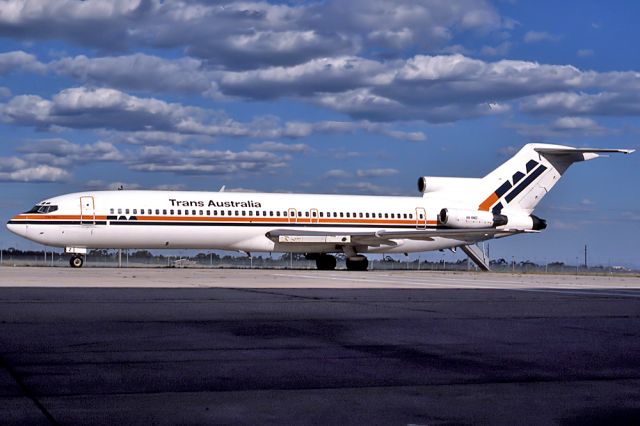 Piper Cherokee (VH-RMZ) - TRANS AUSTRALIA AIRLINES - TAA - BOEING 727-277 - REG : VH-RMZ (CN 20979/1098) - TULLAMARINE MELBOURNE VIC. AUSTRALIA - YMML 6/10/1984 35MM SLIDE CONVERSION USING A LIGHTBOX AND A NIKON L810 CAMERA (MACRO)