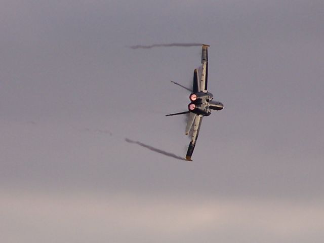 McDonnell Douglas FA-18 Hornet — - MCAS Miramar Airshow 2006  San Diego, CA  Solo Blue Angel doing a minimum radius turn!