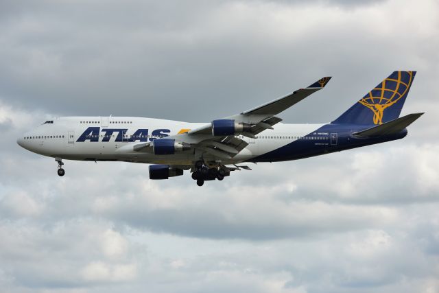 Boeing 747-400 (N480MC) - ARR from FRA.