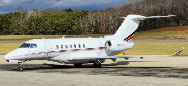 Cessna Citation Longitude (N860QS)