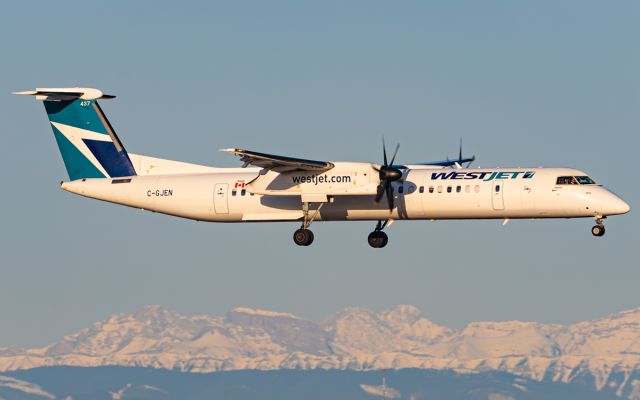 de Havilland Dash 8-400 (C-GJEN)