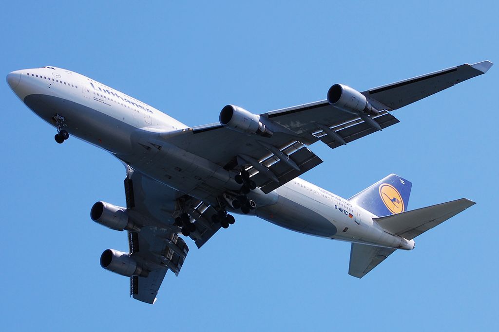 Boeing 747-400 (D-ABTC)