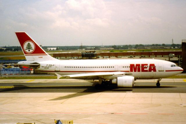 Airbus A310 (F-OHLH) - scan from my old pic