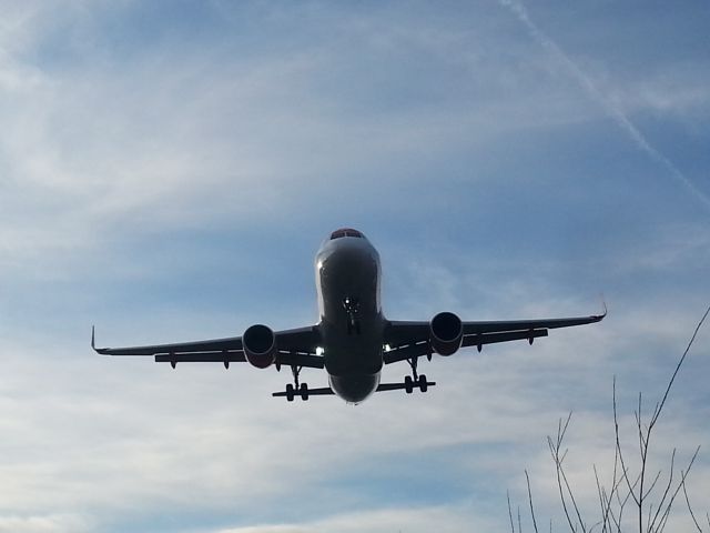 Boeing 757-200 (G-OOBH) - RW08