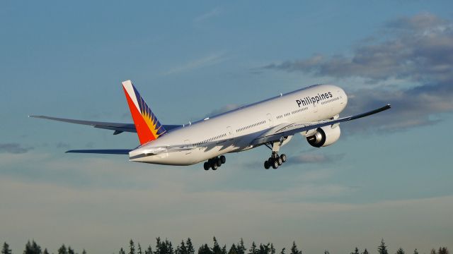 BOEING 777-300 (RP-C7778) - PAL5003 on rotation from Rwy 16R beginning its delivery flight to MNL/RPLL on 10.28.16. (ln 1443 / cn 61730).