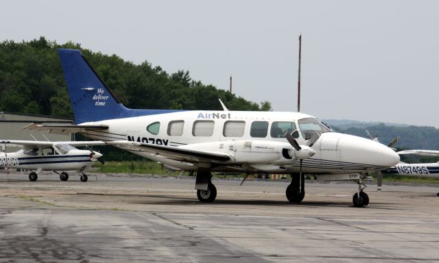 Piper Navajo (N4079Y)