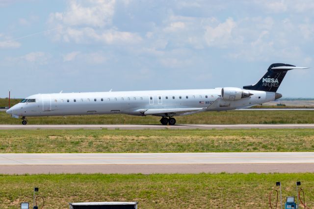 Canadair Regional Jet CRJ-900 (N922FJ)