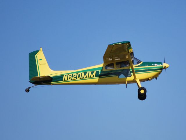 Cessna Skywagon (N620MM) - Departing runway 03 - 4/24/09