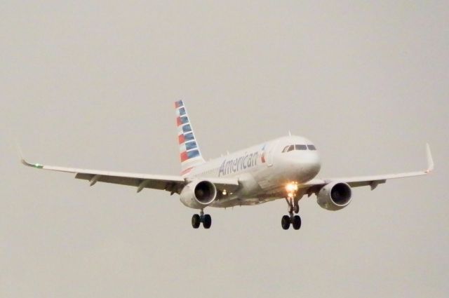 Airbus A319 (N4032T)