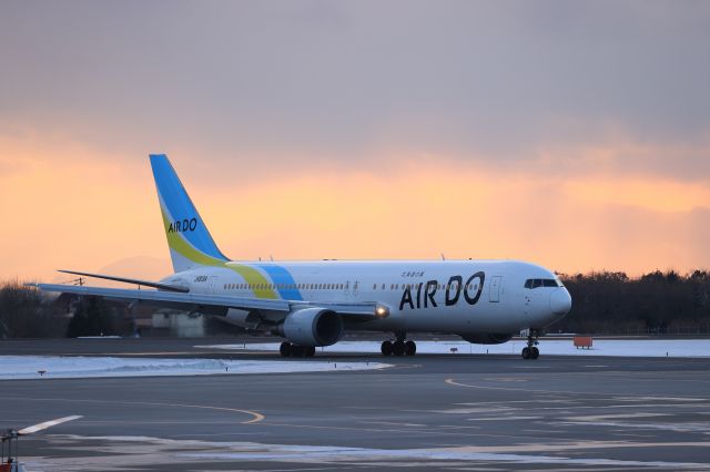 BOEING 767-300 (JA613A) - January 10th 2022:HND-HKD.