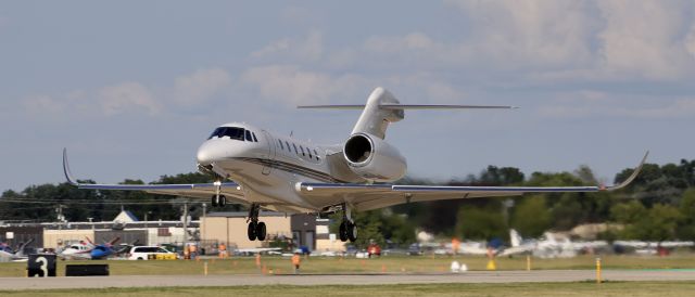 Cessna Citation X (N515CX) - On flightline, EAA22