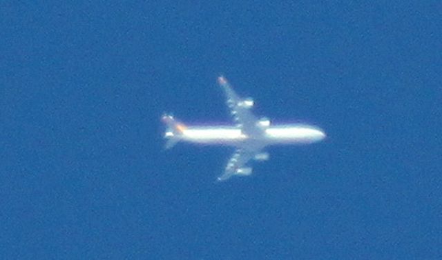 — — - "SNOW WHITE"  Thought to be Air France or Lufthansa, on its way to KLAX, this 747 passes over KSJC at about 30,000