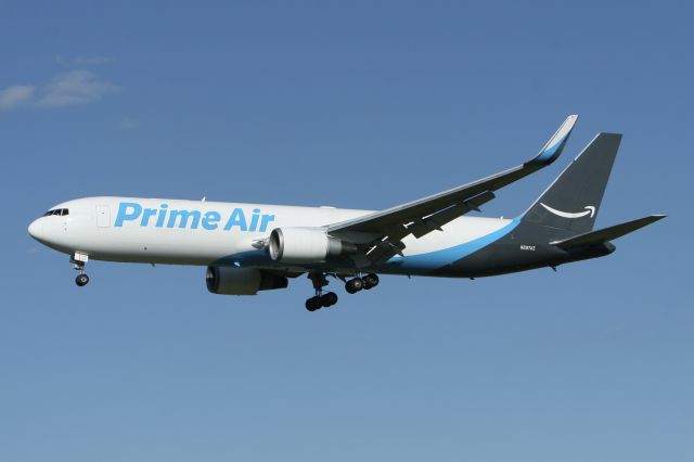 BOEING 767-300 (N397AZ) - Sept. 4, 2021 - flight 3597 from Los Angeles. 