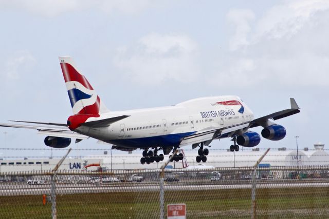 Boeing 747-200 (CB-ALN)
