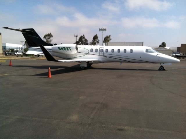 Learjet 45 (N45XT)