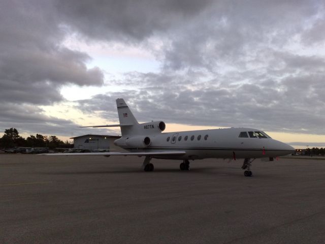 Dassault Falcon 50 (N87TN)