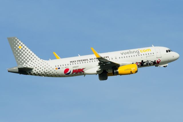Airbus A320 (EC-MEQ) - "Keep Calm and Vueling" delivered to Vueling in March 2015 has been painted in special "Pepsi Max" livery.