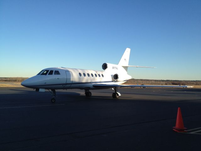 Dassault Falcon 50 (N117AJ)