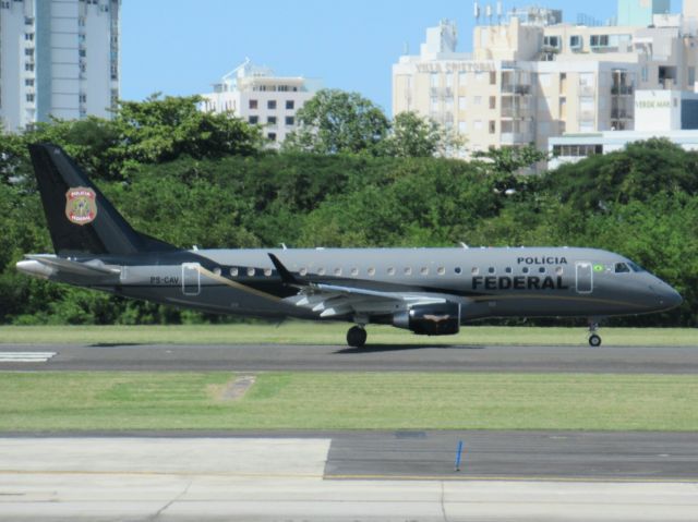 Embraer ERJ 175 (PS-CAV)