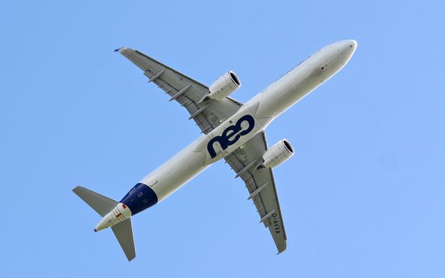 Airbus A321 (D-AVXA) - airbus a321-271neo d-avxa training at shannon 14/9/17.