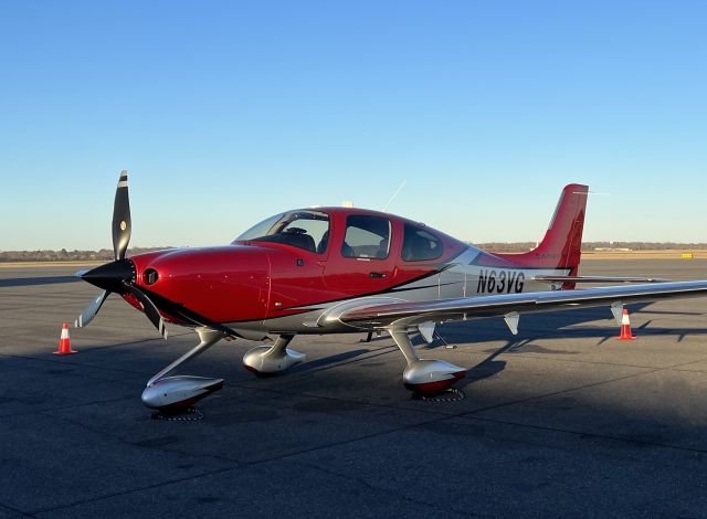 Cirrus SR22 Turbo (N63VG) - At Monroe, LA