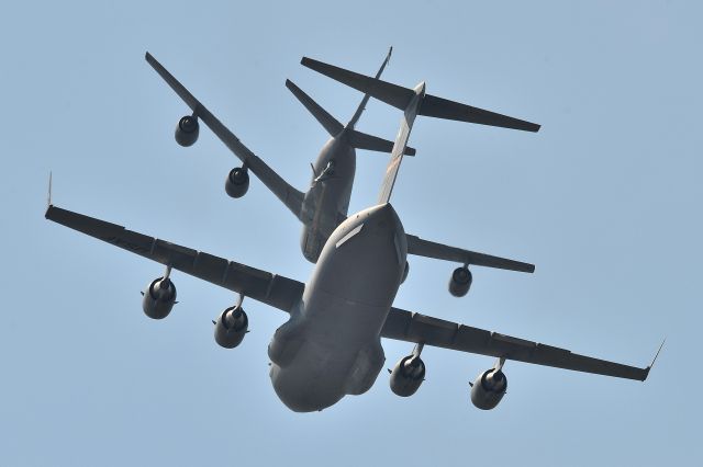 Boeing Globemaster III (99-0055) - Hooking up with KC-135R 60-0351 at Thunder Over Louisville practice 04-19-24