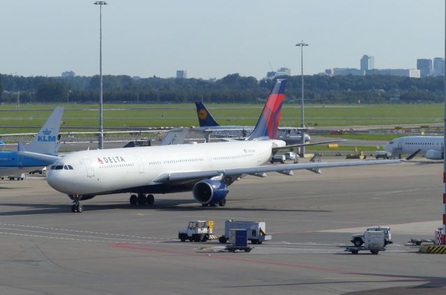 Airbus A330-300 (N816NW) - Date 12/09/15 c/n 0827