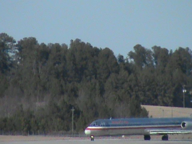 McDonnell Douglas MD-82 (AAL521) - An American Airlines Boeing Douglas MD-82 (DC-9-82) is getting ready to take off 23R at Raleigh, NC. This plane is headed for Dallas, TX (DFW) as American Airlines Flight 521. Taken February 17, 2013.