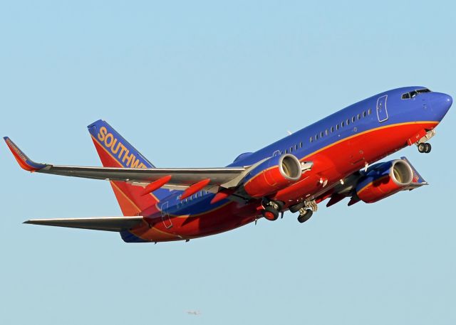 Boeing 737-700 (N947WN)