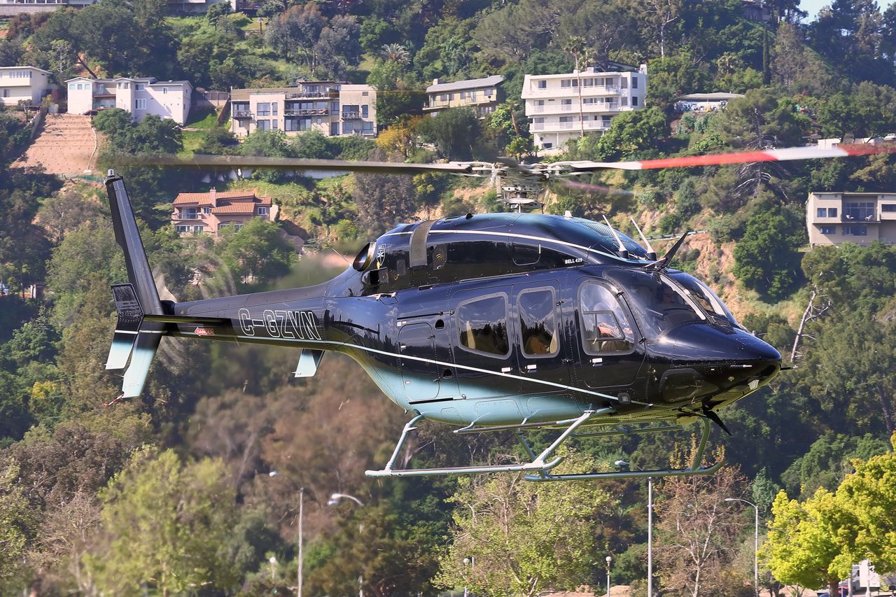 Bell 429 GlobalRanger (C-GZVN) - Bell 429 landing the at the Rose Bowl, Pasadena, CA.