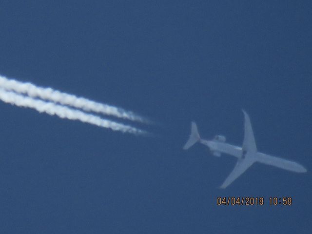 Canadair Regional Jet CRJ-900 (N959LR)