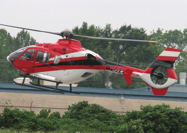 Eurocopter EC-635 (N252SA) - Landing at Metro Aviation near the Shreveport Downtown airport.