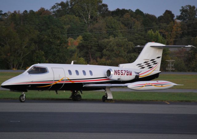 Learjet 25 (N657BM) - FAIRWAY AVIATION LEASING CO LLC at KJQF - 10/15/11