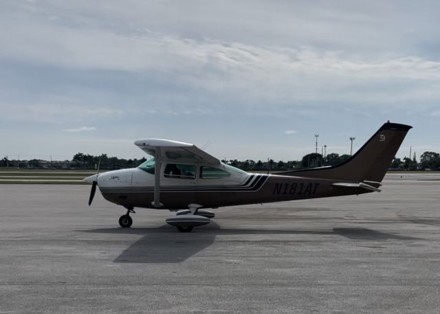 Cessna Skylane (N181QT)