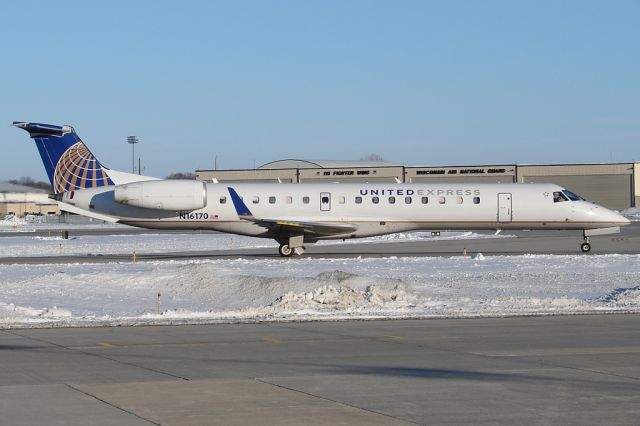 Embraer EMB-145XR (N16170)
