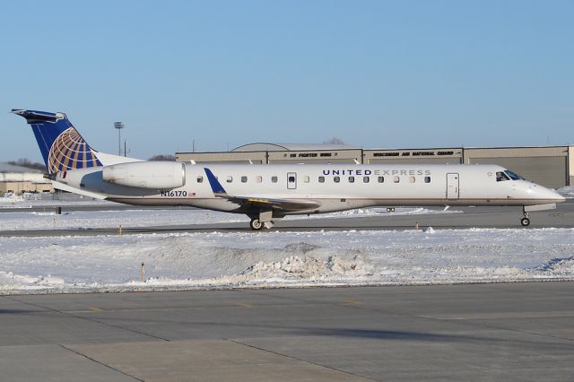 Embraer EMB-145XR (N16170)