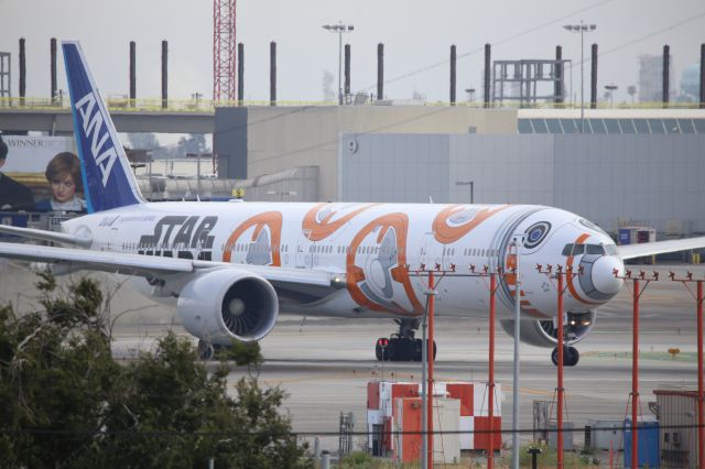 BOEING 777-300ER (JA789A)